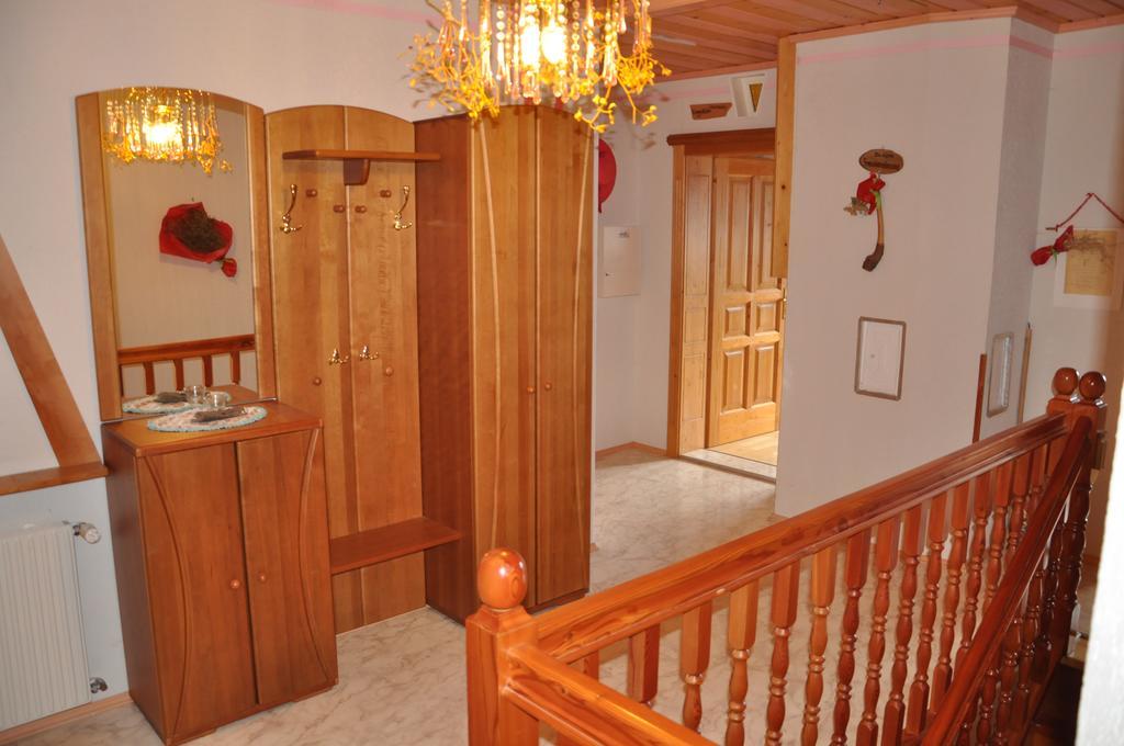 Almen-Kraeuter-Oberreiter Apartment Dellach im Drautal Exterior photo